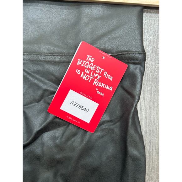 NWT Spanx Womens Shape Faux Leather Stretch High Waist Ankle Leggings Size L - Picture 3 of 9